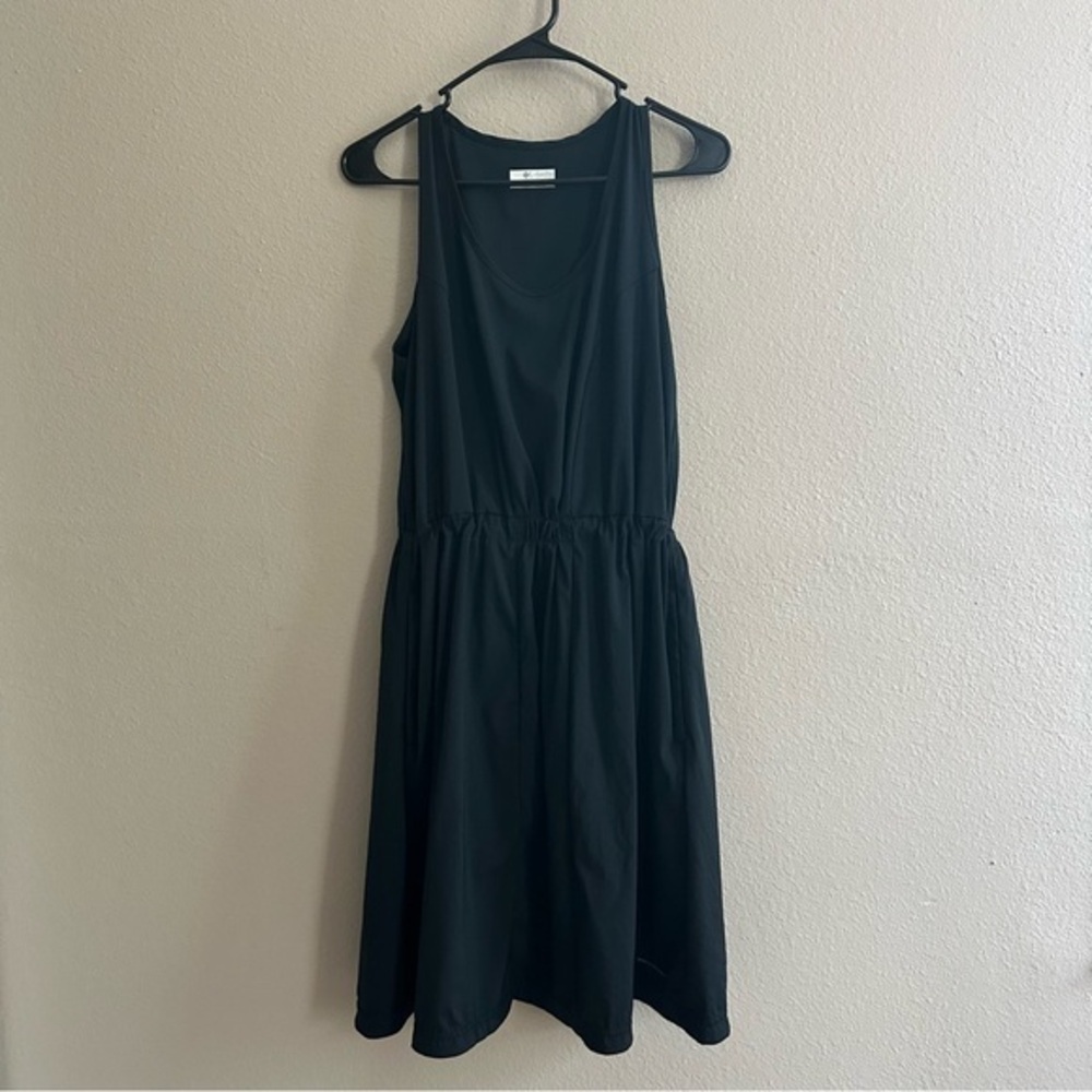 Columbia Black Cinch Back Nylon Midi Dress